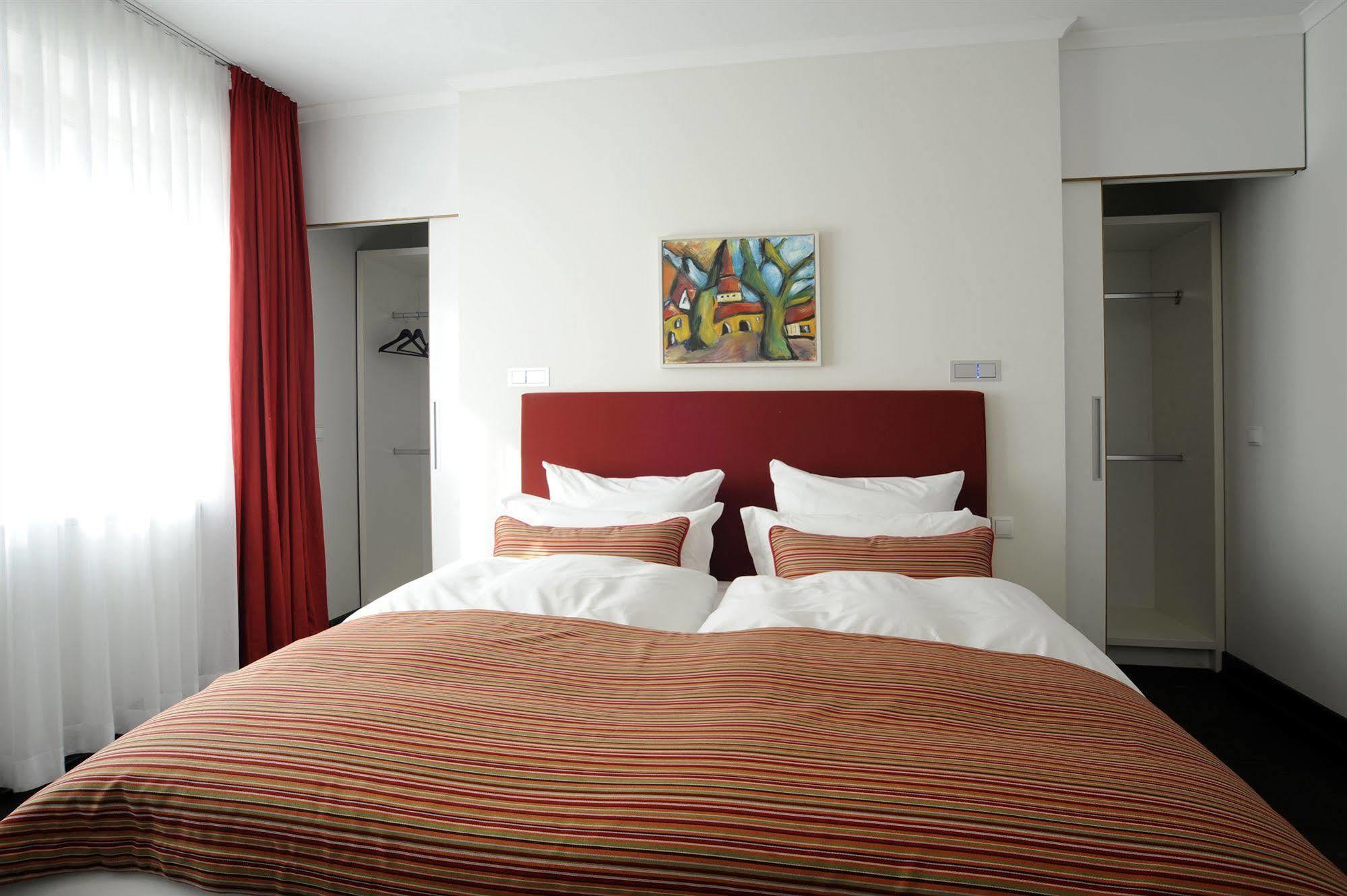 The Green Rostock Apartment Hotel Экстерьер фото